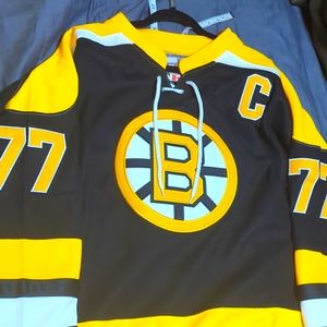 CCM #77 Ray Borque Boston Bruins jersey size 56